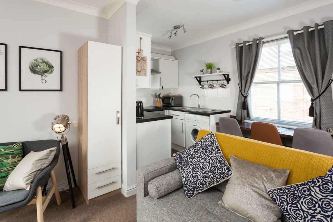 Agar Premier Apartment York Dış mekan fotoğraf